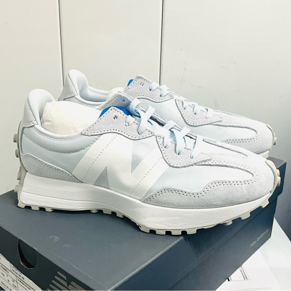 New Balance 327 Casual Women's Sneakers Shoes various sizes Light Sky Blue - Picture 14 of 15